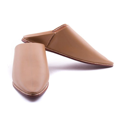 Babouche Marocaine Artisanale en Cuir Camel Minimaliste