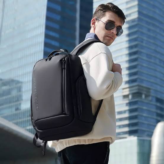Sac à Dos Ergonomique Business & Voyage - Référence B00554